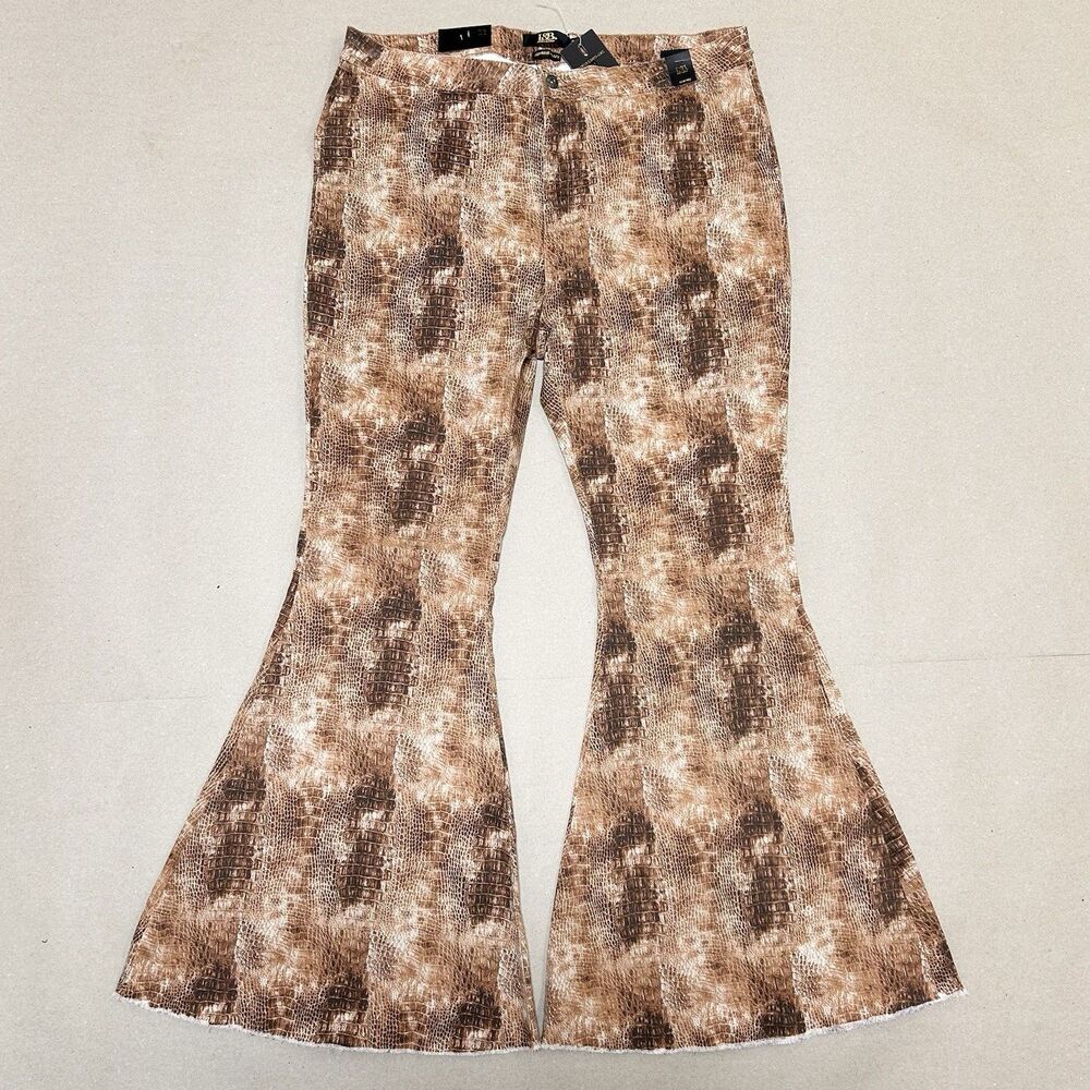 Lucky & Blessed Western Bell Bottom Jeans Sz 22 Snakeskin Cowgirl Rodeo NWT